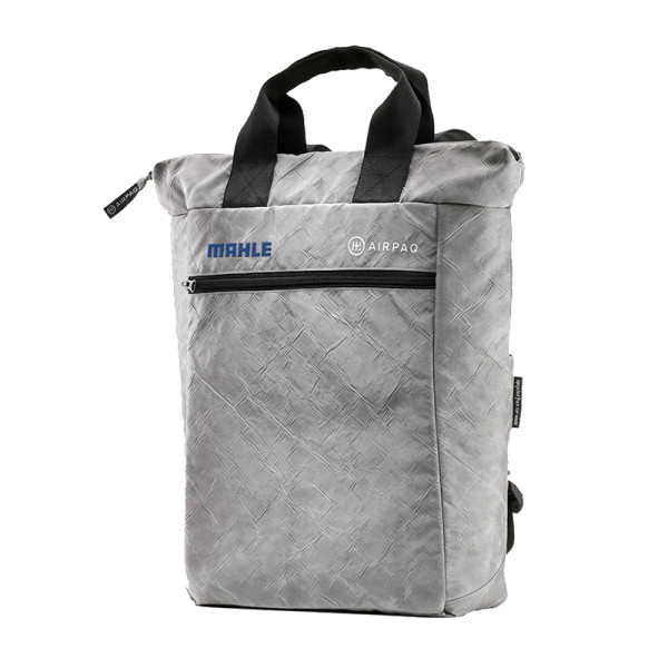 Upcycling Rucksack aus Airbags & Sitzgurten